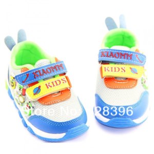 Кроссовки Aliexpress 2013 NEW children breathable sneakers shoes with lights brand kid's boy hiking /roller/ gym /running shoes фото