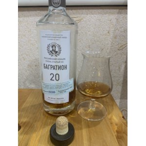 Коньяк Кизлярский коньячный завод Багратион 20 фото