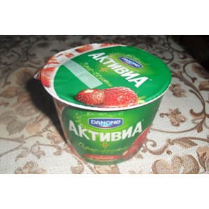 Биойогурт Danone Активиа "Супер-фрукты" с клубникой и земляникой, 2,4% фото