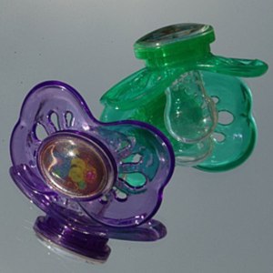 Соска-пустышка Nuby Голографическая силиконовая анатомической формы арт. 5966LFSN4 фото