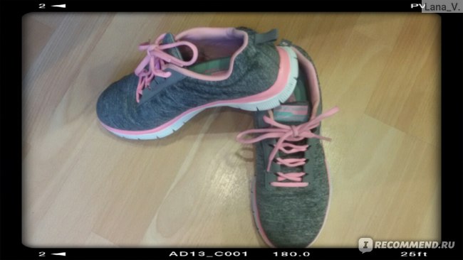 SKECHERS Memory Foam SKECHERS Memory Foam