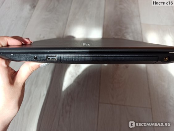 Ноутбук Acer Aspire E5-575-N16Q2