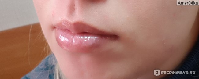 Блеск для губ Golden Rose Roll-on lip gloss фото