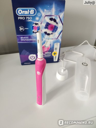 Электрическая зубная щетка Oral-B PRO 750 Cross Action, Pink