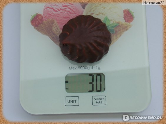 Вес 1 зефира. Калорийность зефира в шоколаде на 1 штуку. Сколько весит один зефир. Маршмеллоу калорийность в 1 штуке сколько.