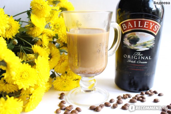 5 отличных рецептов кофе с ликером Бейлис (Baileys)