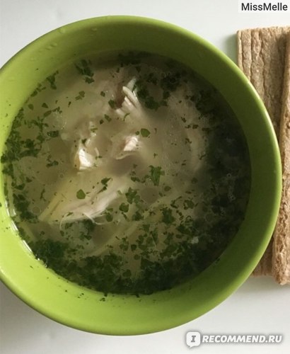 обед - суп с куриной грудкой и лапшой твердых сортов, без картошки