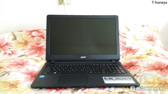 Ноутбук Acer Aspire ES 15 ES1-533-P3XH фото