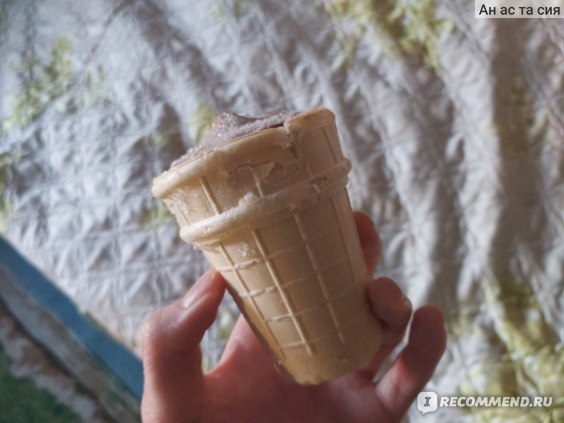 Мороженое пломбир Хуторок Натуральный шоколадный 15% фото